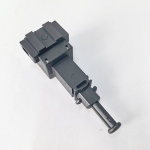 Interruptor de luz de freno para Jetta Bora Polo Passat, pieza de repuesto OEM 1J0945511A - Product Image 2