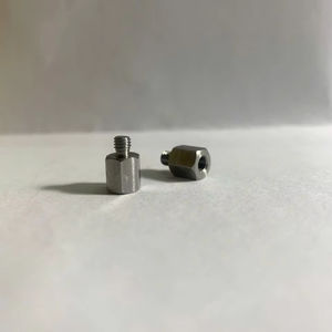 สกรูข้อต่อแขนเกลียวสำหรับผู้ชายและผู้หญิงทำจากสเตนเลสสตีลขัดเงา - Product Image 1