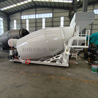 Mélangeur de camion à béton diesel CementMixing Truck Système hydraulique 4m3 Self Loader Mixer Remorque avec trémie