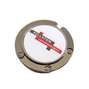 Elegante Regalo di Nozze: Appendiabiti Pieghevole Personalizzato per Borse - Product Image 6