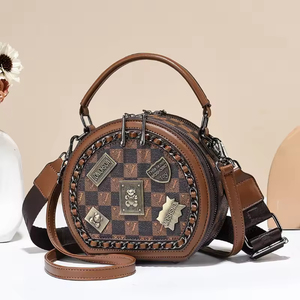 Sac à main bandoulière de luxe rond et moderne pour femme, avec fermeture éclair, grande capacité, idéal pour la plage et les voyages - Product Image 3
