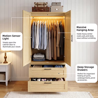 Armoire avec tiroirs, éclairage à détecteur de mouvement et crochets latéraux, armoire à vêtements en bois pour chambre à coucher