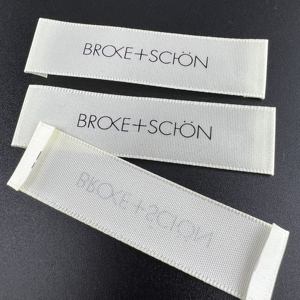 Etichetta personalizzata ad alta densità per la cura della parte superiore dell'etichetta dell'orlo della piega fine per le borse dei pantaloni del Logo del marchio etichette dell'indumento <span class=keywords><strong>numero</strong></span> di modello - Product Image 5