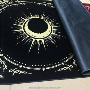 मखमली टैरो टेबल कपड़े कस्टमाइज्ड लोगो मुद्रित उच्च गुणवत्ता वाली चुड़ैल वेदी दिवीवेट टेबल कपड़े - Product Image 4