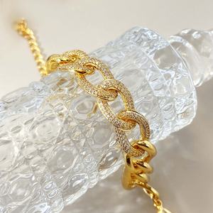 Wholesale Waterproof <b>Bracelets</b> 18K Gold Plated Iced Out Zircon Cuban Link Chain <b>Bracelet</b> for Fale Gift - Product Image 3