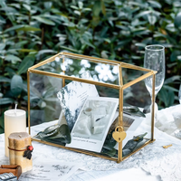 Boîte à cartes en verre en forme de maison en cuivre fait à la main Style simple Terrarium réception de mariage bijoux jardinière de table décor boîte à bijoux