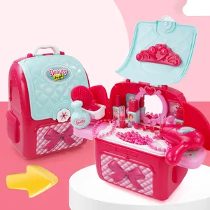 Küçük minyatür ev aksesuarları mutfak oyuncak seti 2023 taşınabilir oyun Diy Mini plastik pişirme bavul oyuncak mutfak çocuklar için