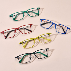 185796 pur titane 4 en 1 <span class=keywords><strong>clip</strong></span> magnétique sur carré ultra-léger lunettes de soleil polarisées monture de lunettes de Prescription - Product Image 2