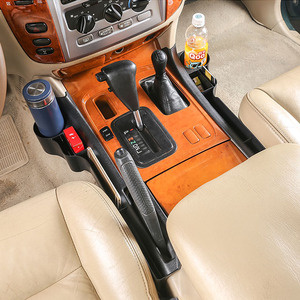 03-07 per Toyota <span class=keywords><strong>Land</strong></span> Cruiser LC100 Black Co-Drive Central Control ABS scatola di immagazzinaggio popolare dispositivo modificato per vecchi terreni - Product Image 4