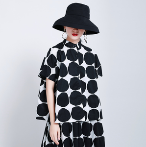 Dark Style Mini Revers Schwarz-Weiß Dot Layered Open Cut Kurzarmhemd für Frauen - Product Image 2