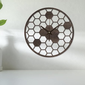 Horloge murale géométrique en nid d'abeille nouveau Design fini à la mode utilisable pour la maison et les intérieurs horloge murale - Product Image 3
