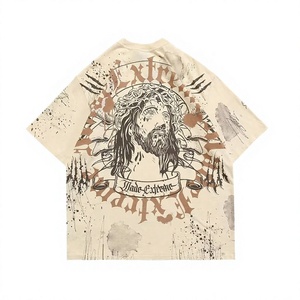 เสื้อยืดผู้ชายสไตล์อเมริกันเรโทรลายกราฟฟิตี พิมพ์โลโก้ตามสั่ง ขายส่ง แขนสั้น ลุควินเทจสตรีทแวร์ ฮิปฮอป ทรงหลวม ใส่สบายสำหรับฤดูร้อน - Product Image 1