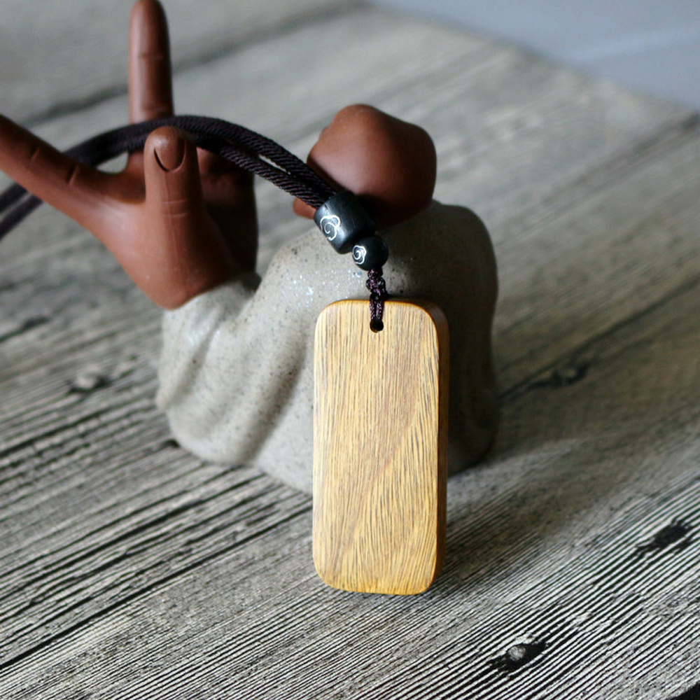 Fabrication de bijoux en bois écologique, collier pendentif en bois brut naturel