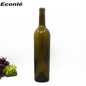 Fancy Creative Design Food Grade Licor a granel Botella de vidrio <span class=keywords><strong>Vodka</strong></span> con corcho 700 ml 1 L - Product Image 1