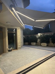 Auvent rétractable motorisé à commande à distance en polyester, robuste et à support renforcé, <span class=keywords><strong>pour</strong></span> restaurant, villa, jardin - Product Image 1