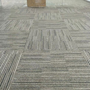 Alfombra Modular Comercial de Espesor Medio, de Lujo, Ignífuga, con Diseño de Rompecabezas, Cuadrada, con Base de PVC, para Oficina/Sala de Estar - Product Image 3