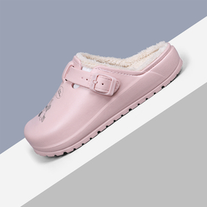 Zuecos Impermeables de EVA, Pantuflas Peludas de Invierno para Mujer, Zapatos de Jardín Térmicos con Estampado de Feliz Navidad, Envío Inmediato desde Almacén en el Extranjero - Product Image 5