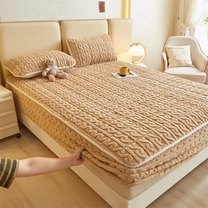 <span class=keywords><strong>Juego</strong></span> de Sábanas de Terciopelo de Leche Estilo Europeo Moderno YongHo, Tamaño King y Queen, Terciopelo Coral, 3 Piezas - Product Image 1