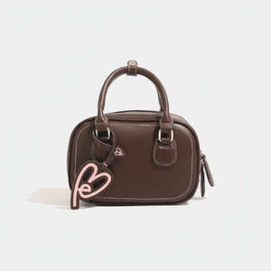 Sac à main féminin léger, confortable et luxueux, fait à la main avec du crochet et des fils épais - Product Image 1