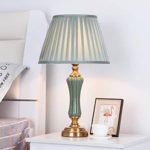 Lampe de bureau <span class=keywords><strong>libellule</strong></span> verte ou autre <span class=keywords><strong>couleur</strong></span> Lampe de table traditionnelle en céramique d'hôtel Lampe de table à led haut de gamme de luxe - Product Image 3