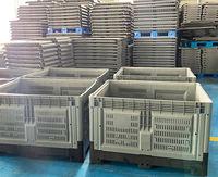 Conteneur de palette en plastique ventilé robuste de 600 litres avec roues et couvercle pour fruits et légumes