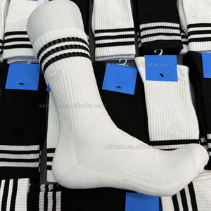 Lot de 6 chaussettes noires pour hommes Premium Retro Sports Design respirant évacuant la transpiration pour les <span class=keywords><strong>jeunes</strong></span> adultes Vente en gros - Product Image 6