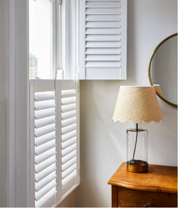 Volets en <span class=keywords><strong>PVC</strong></span> imitation bois sur mesure |   Stores de fenêtre à hauteur complète, à niveaux superposés, pour le marché britannique et américain - Product Image 1