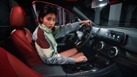 Dongfeng kendaraan bensin kecepatan tinggi untuk T5 Evo Suv 1,5td mobil baru dan aksesori LED logam elektrik kulit Turbo gelap