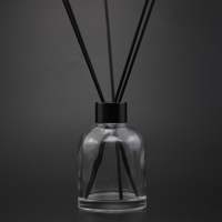 Bouteille de diffuseur en verre de luxe de 150ml avec bouteille de parfum de parfum d'arôme de bâton de roseau ronde