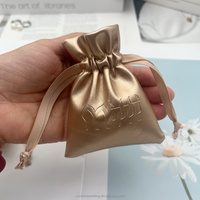 Pochette cadeau en similicuir PU avec cordon de serrage, emballage pour bijoux en cuir avec logo personnalisé en relief, sac anti-poussière