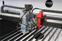 Machine de découpe laser CO2 CNC à double tête économique pour métal, bois, cristal, caoutchouc avec rail de guidage HIWIN et haute précision