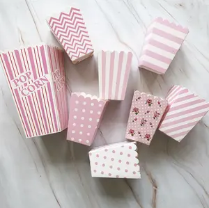 Boîtes à pop-corn en papier de carton jetables à imprimé personnalisé à rayures rouges et blanches pour les boîtes à pop-corn de mariage de soirée cinéma