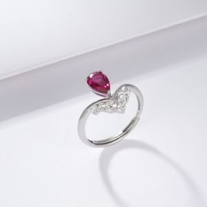 แหวนทับทิมเงินแท้ S925 ดีไซน์หรูหรา - Product Image 2