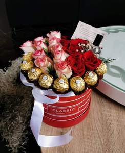 High Quality Promotional Rose Flower Cardboard Paper Box with <b>Window</b> Glossy & Matt Lamination Embossing-Customizable Printing - Product Image 4