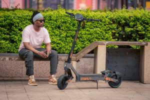 Patinete Eléctrico Plegable Kukirin para Adultos, 45 km/h, 800 W, con Asiento, 10 Pulgadas, 48 V, 15 Ah, 20.8 Ah, con Motor sin Escobillas de Litio, Unisex - Product Image 6