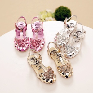 chhote bacchon ki sandals