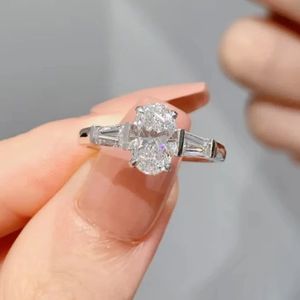 Anillo Xinfly Clásico con Tres Diamantes Cultivados en Laboratorio, Estilo T-Square, Platino, para Boda, Compromiso, Aniversario, Regalo para Fiesta - Product Image 1