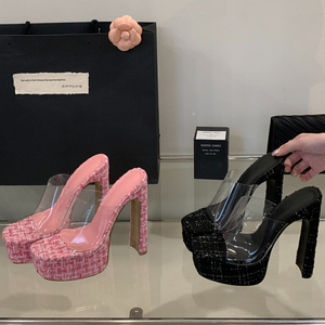 Sandales compensées à talons hauts pour femmes 2025 avec motif quadrillé et bande transparente antidérapante - Product Image 6