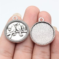 Breloque Perroquets Amoureux en Alliage de Zinc Argent Vieilli, Médaillon Rond à Branches pour Accent de Bouquet de Mariée