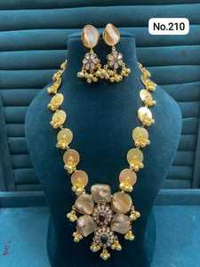 Ensemble de collier et boucles d'oreilles pour femmes de qualité supérieure avec zircon et pierres, bijoux de luxe tendance, collection d'exportation en gros - Product Image 1