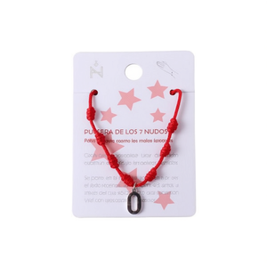 Pulsera de Siete Nudos con Cordón Rojo y Dije de Acero Inoxidable con Letra O, Hecha a Mano, Protección Contra Energías Negativas - Product Image 2