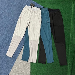 <span class=keywords><strong>Pantaloni</strong></span> da corsa da <span class=keywords><strong>uomo</strong></span> di alta qualità con inserti in rete e design <span class=keywords><strong>a</strong></span> costine sul polpaccio per palestra e allenamento all'aperto - Product Image 1