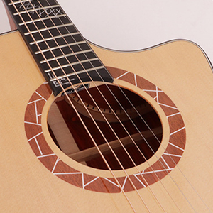 Violão Acústico Todo Sólido de <span class=keywords><strong>40</strong></span> Polegadas |   Violão Folk Minimalista com Tampo em Abeto Europeu, Fundo e Laterais em Mogno, e Trastes Redondos - Product Image 5