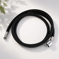 Tuyau d'évier noir moderne super flexible avec raccord rapide F1/2 pivotant à 360 degrés, en nylon tressé PE/EPDM pour salle de bain et cuisine