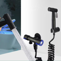 Lujoso pulverizador de bidé de mano de acero inoxidable SUS304 negro, juego de ducha de inodoro de doble función y alta presión para proyectos de villas