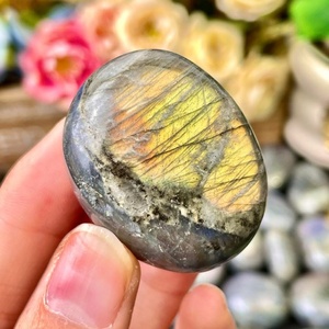 Pedra de Palma de Cristal Natural de Alta Qualidade para Decoração e Presente - Atacado - Product Image 5