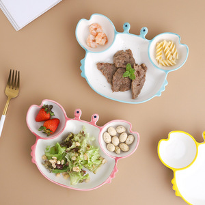 Adorable assiette à dîner pour enfants en céramique en forme de crabe de dessin animé divisé - Product Image 5