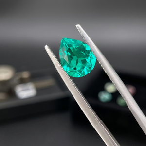 พลอยโคลอมเบียทรงหยดน้ำเจียระไนแบบ Emerald Cut จาก Zhanhao ผลิตในห้องปฏิบัติการ สามารถปรับแต่งขนาด รูปทรง และสีได้ - Product Image 3
