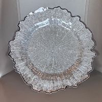 Assiette de présentation décorative en plastique de haute qualité avec bord estampé à chaud, style occidental, pour mariage, banquet, hôtel