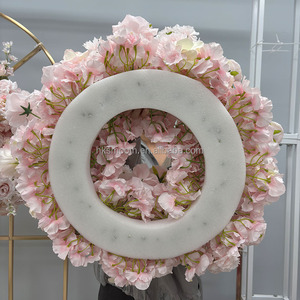 Centros de Mesa Elegantes para Boda, Anillo de Flores Rosa Bebé, Corona Floral Artificial de Seda - Product Image 2